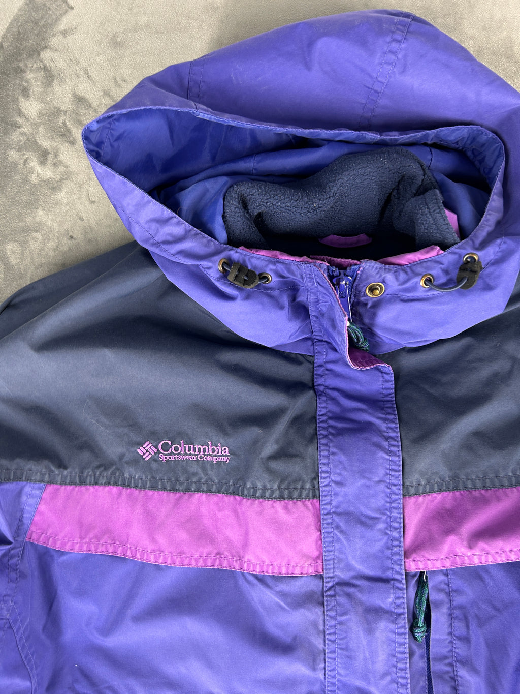 Giacca Columbia viola e blu con cappuccio vintage – Donna Taglia L