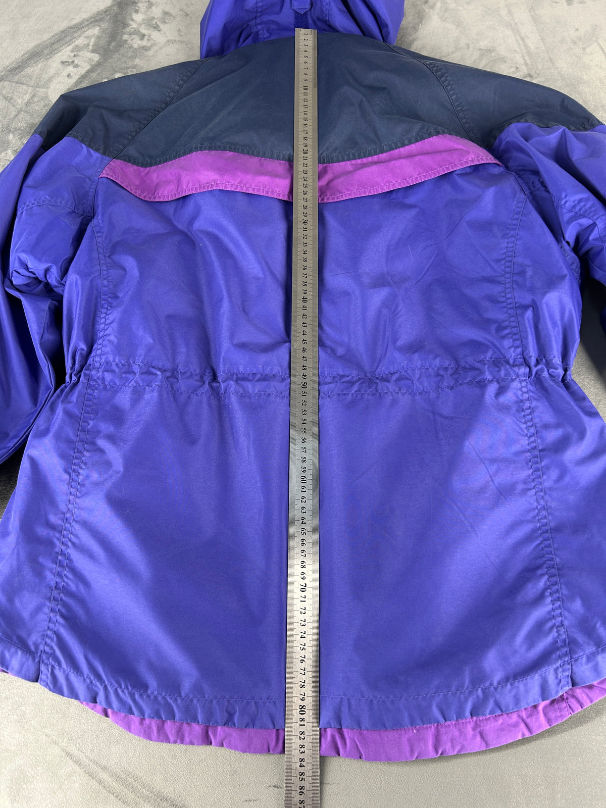 Giacca Columbia viola e blu con cappuccio vintage – Donna Taglia L