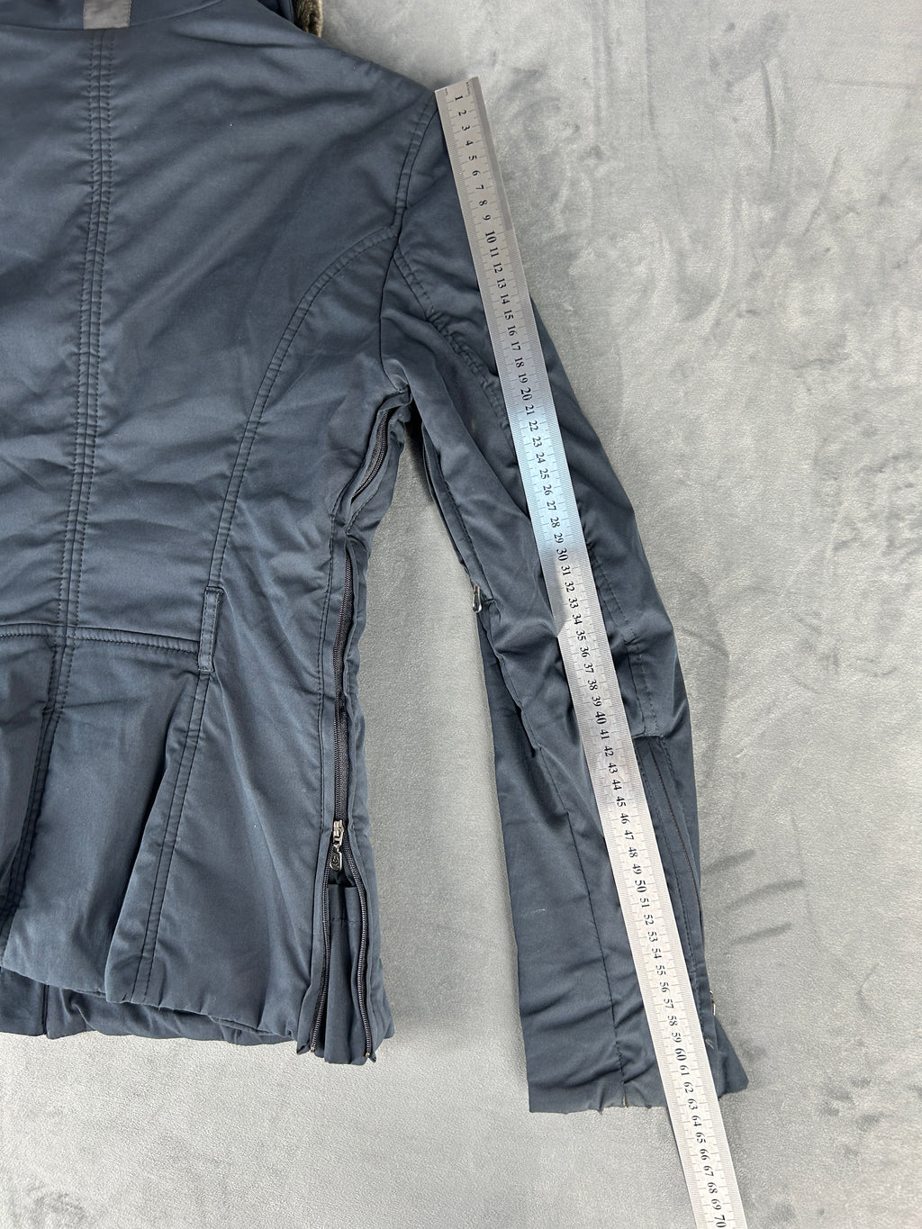 Giacca Belstaff Silver grigia con collo effetto pelliccia vintage – Donna Taglia 42