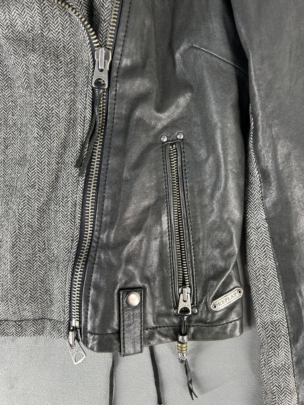 Giacca biker Replay nera e grigia vintage – Donna Taglia L