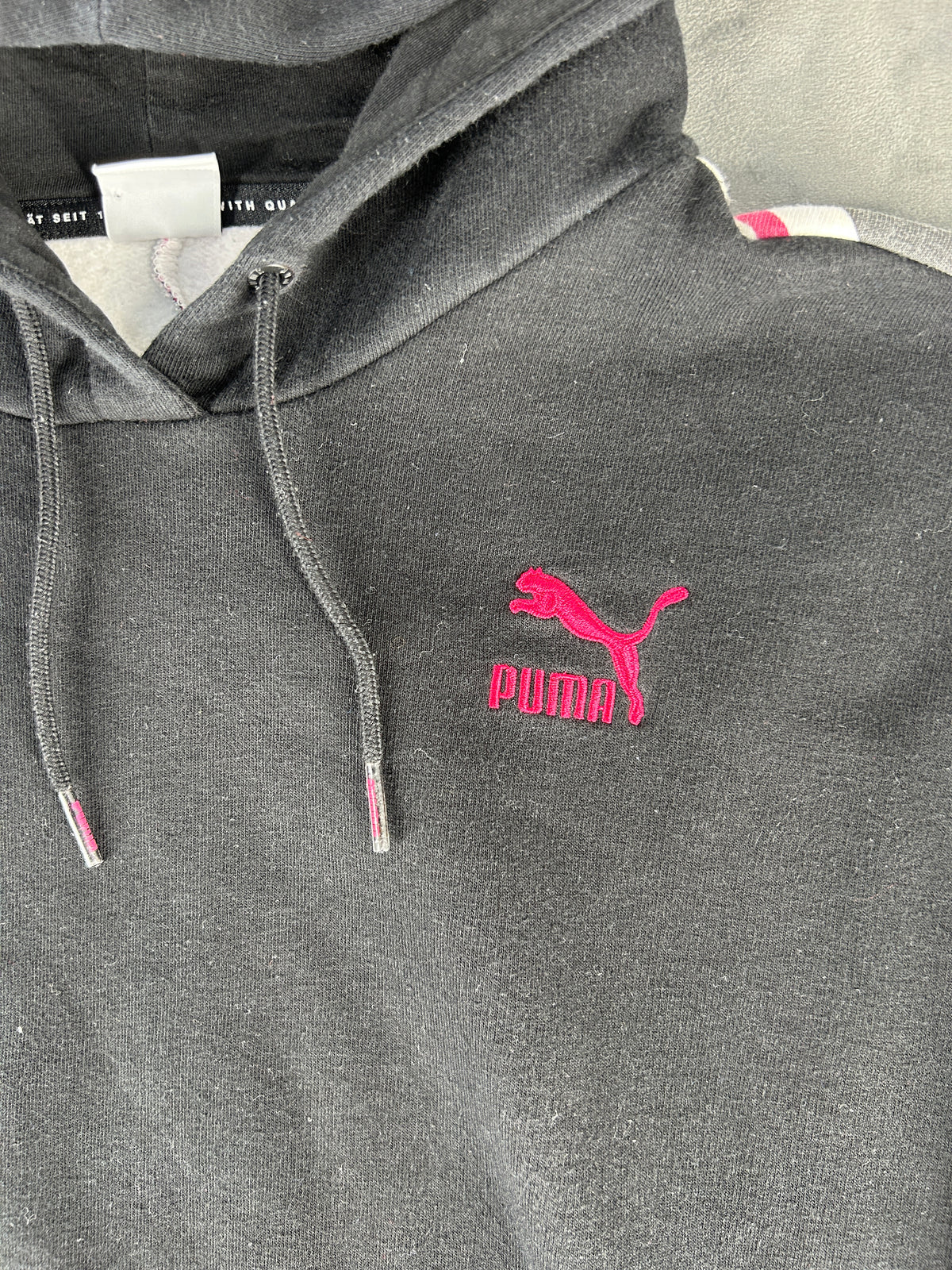 Felpa Puma nera con cappuccio e inserti a contrasto vintage – Donna Taglia S