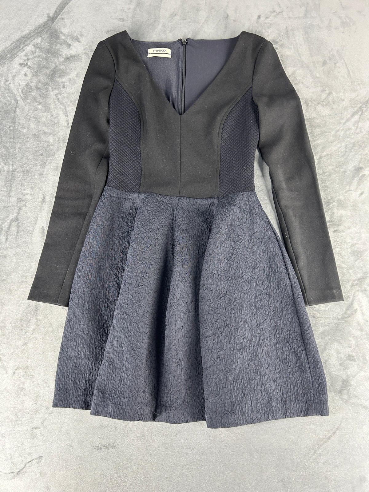 Abito Pinko nero con gonna svasata vintage – Donna Taglia IT 38
