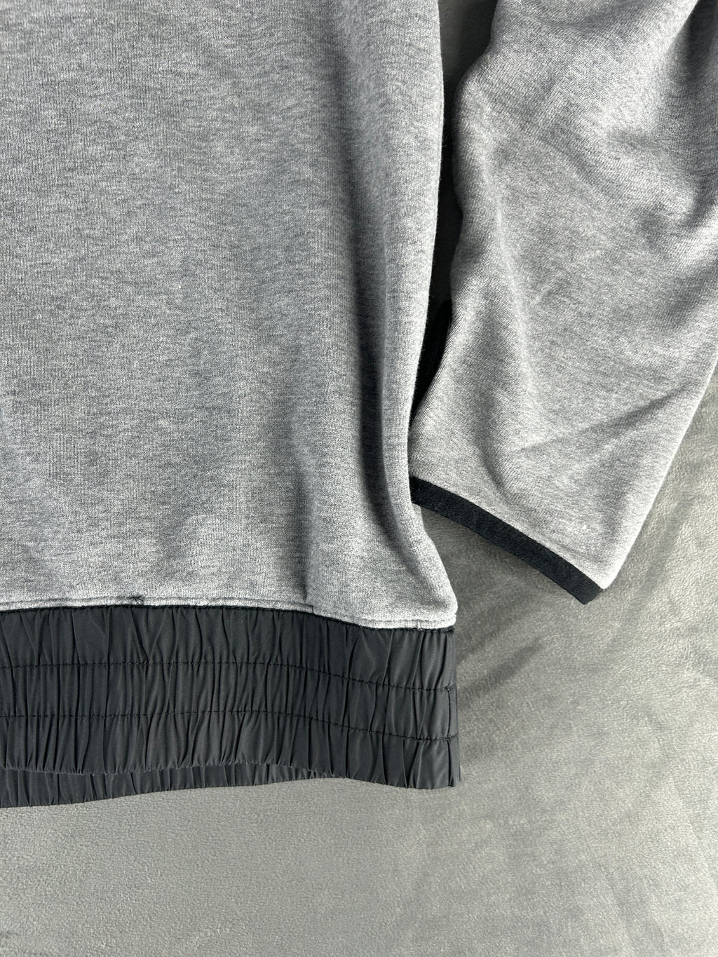 Felpa Nike International grigia vintage – Donna Taglia M