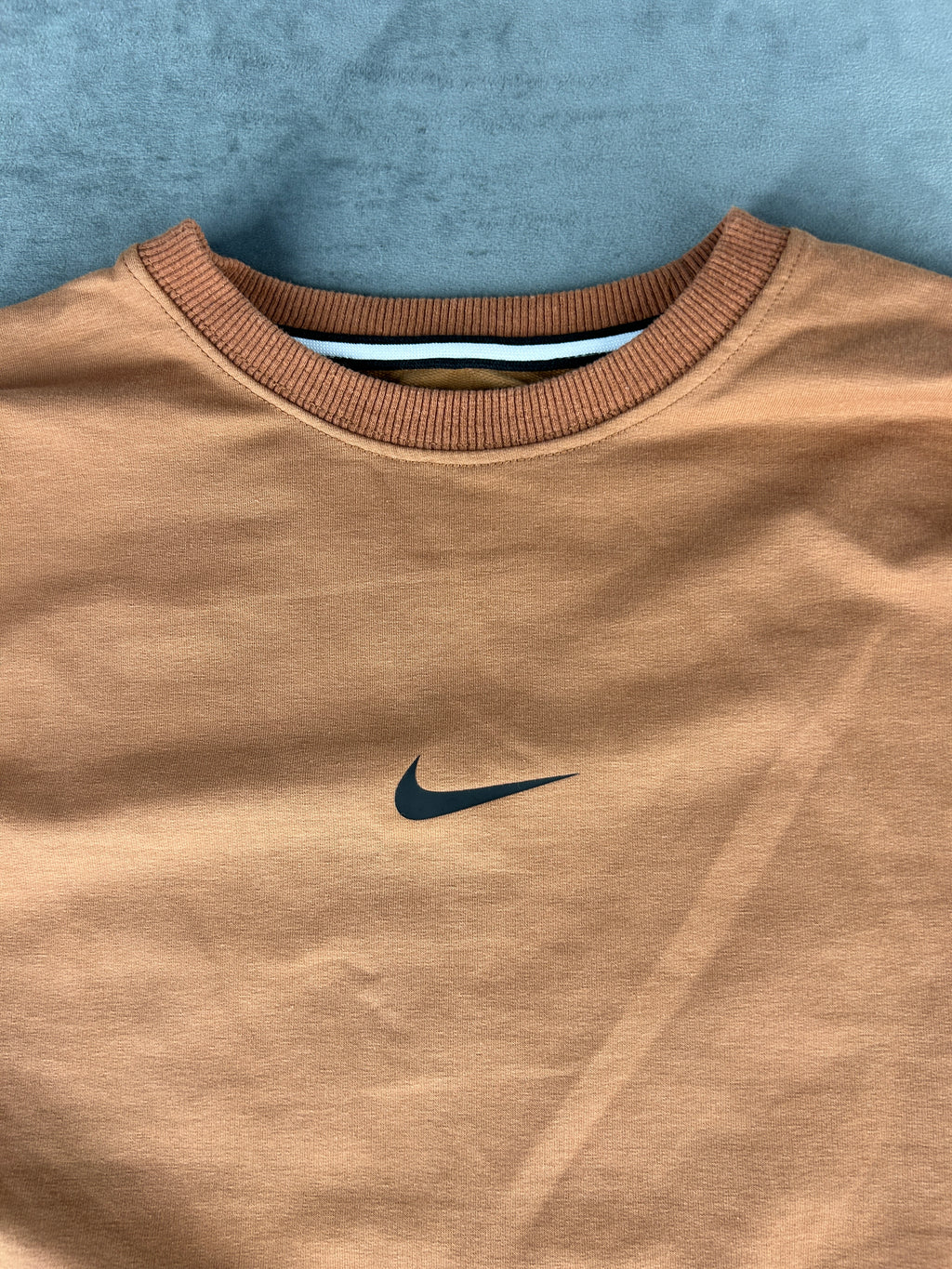 Felpa Nike corta color caramello vintage – Donna Taglia S