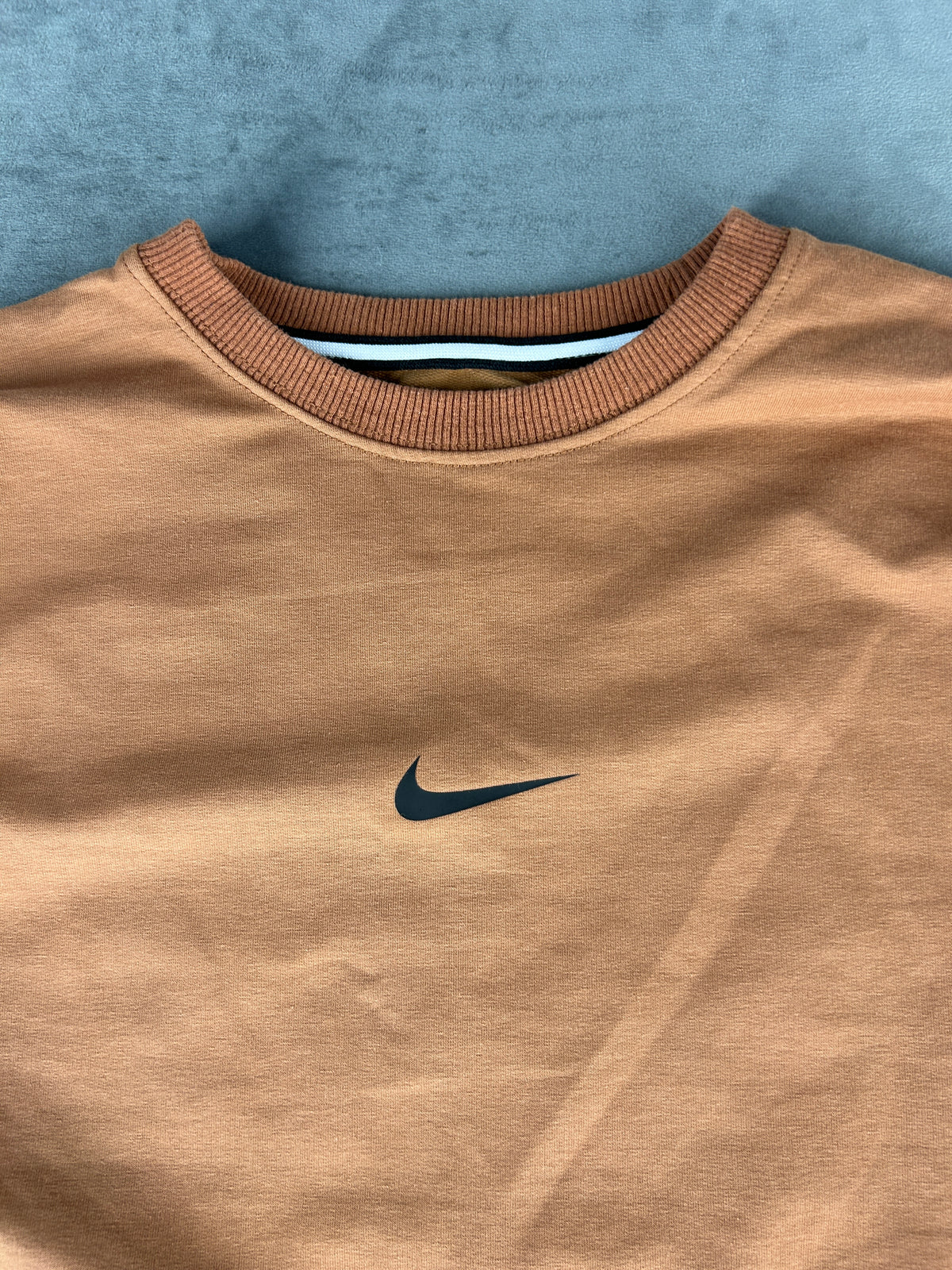 Felpa Nike corta color caramello vintage – Donna Taglia S