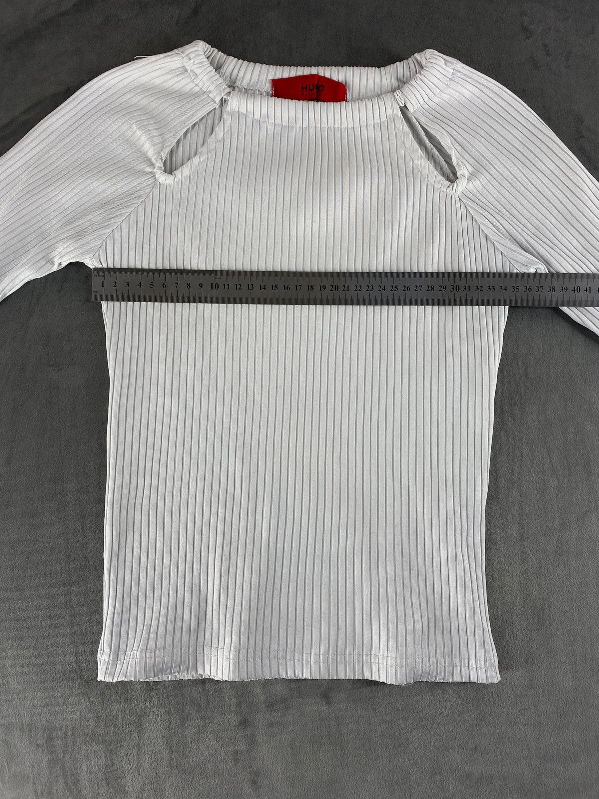 Maglia a costine Hugo bianca vintage – Donna Taglia S