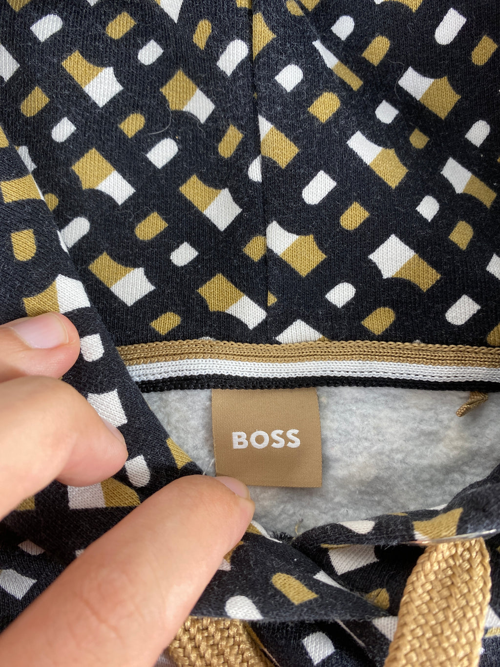 Felpa con cappuccio Hugo Boss fantasia geometrica vintage – Donna Taglia M