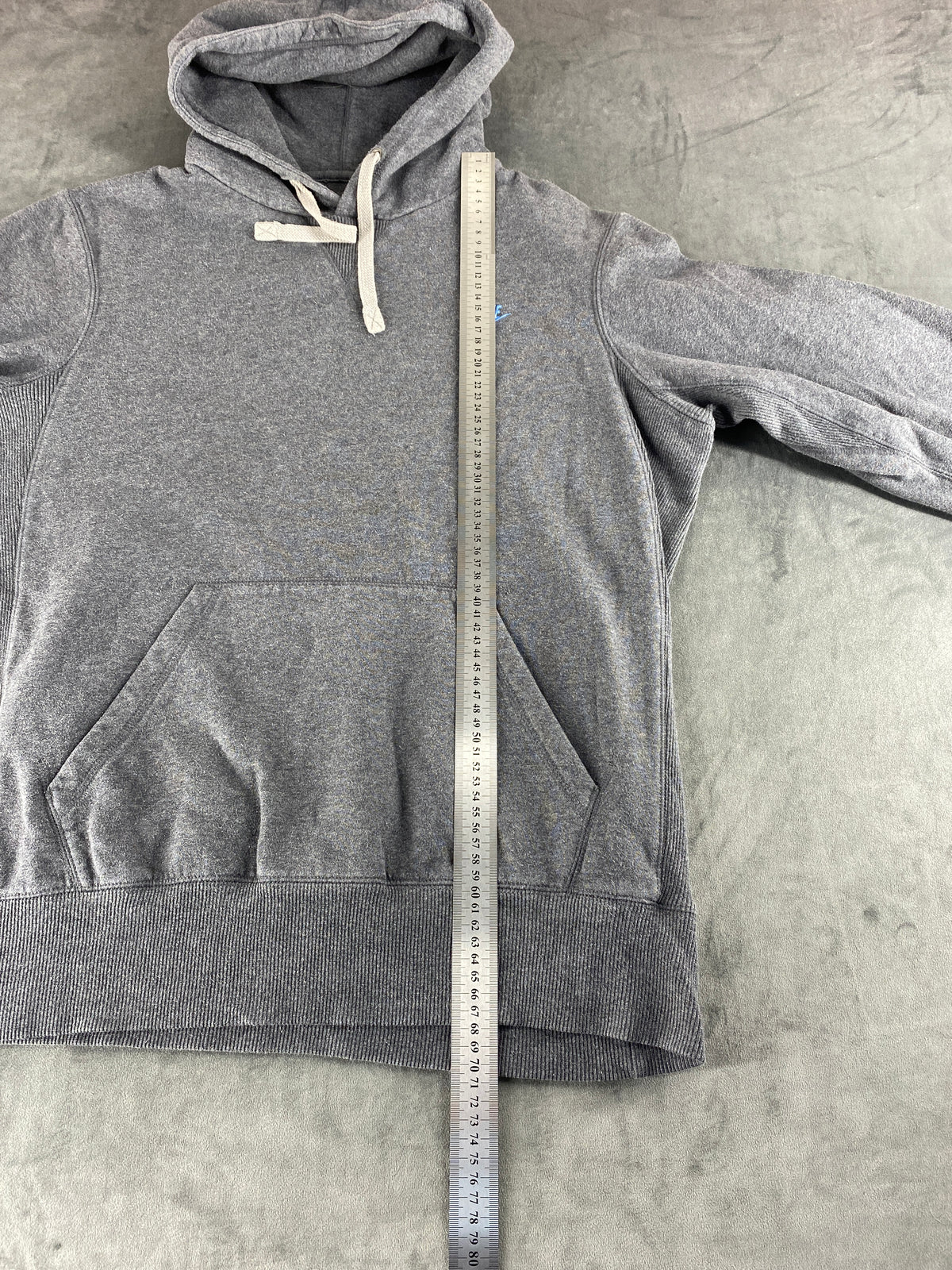 Felpa con cappuccio Nike grigia slavata vintage – Donna Taglia M