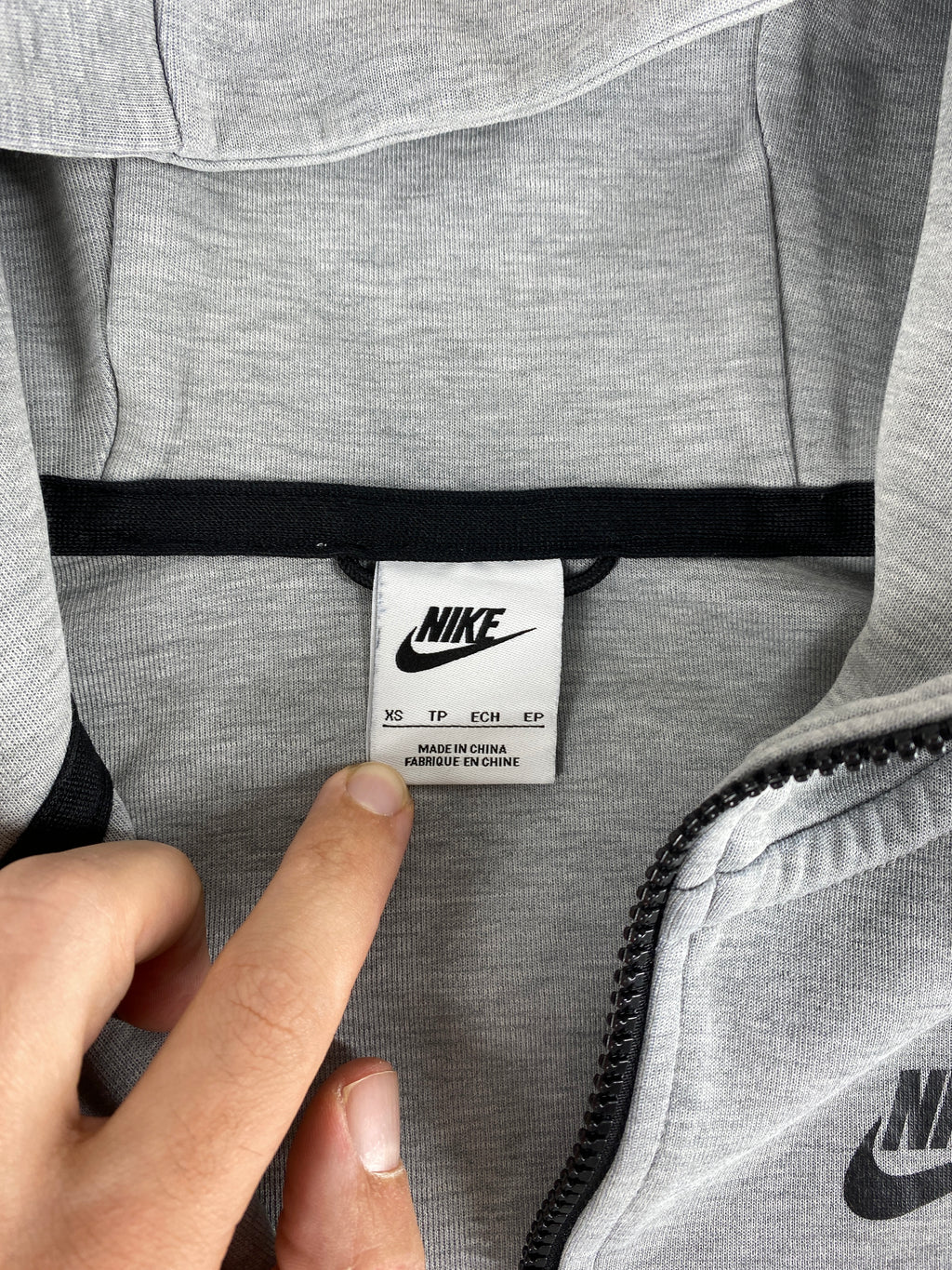 Felpa Nike Tech Fleece full zip grigia vintage – Uomo Taglia S