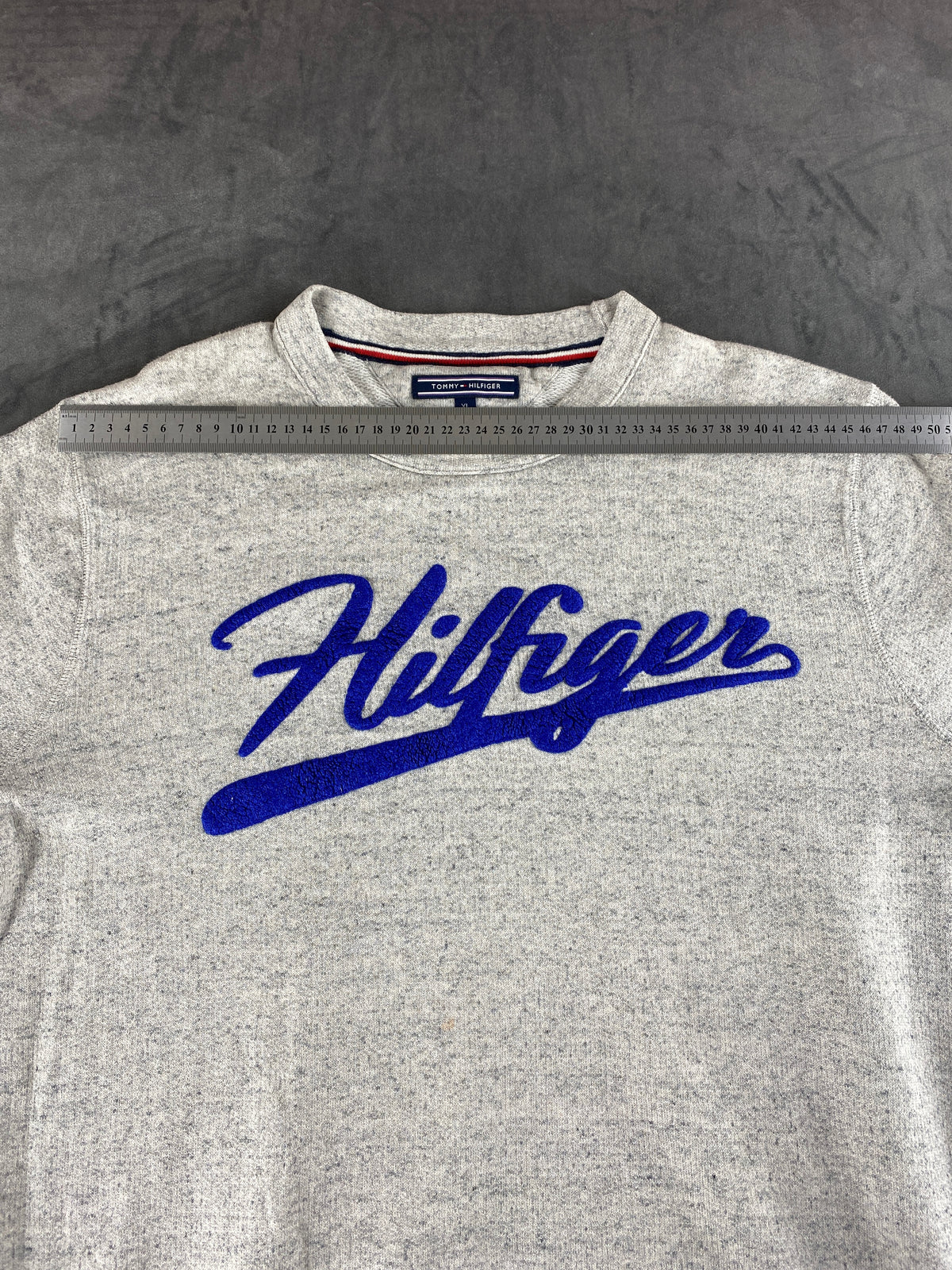 Felpa girocollo Tommy Hilfiger grigia logo vintage – Donna Taglia L