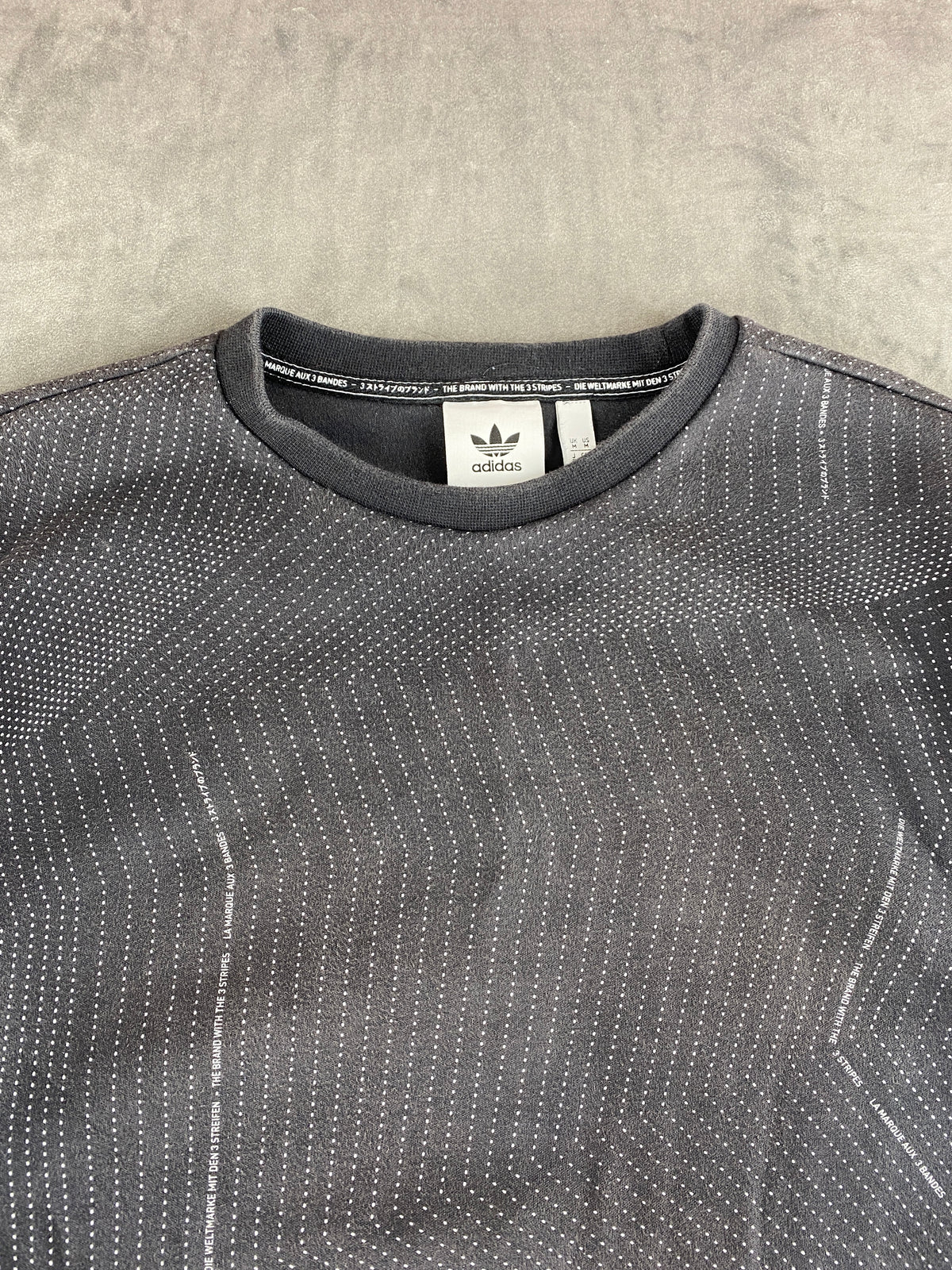 Felpa girocollo Adidas grigio scuro fantasia vintage – Uomo Taglia L