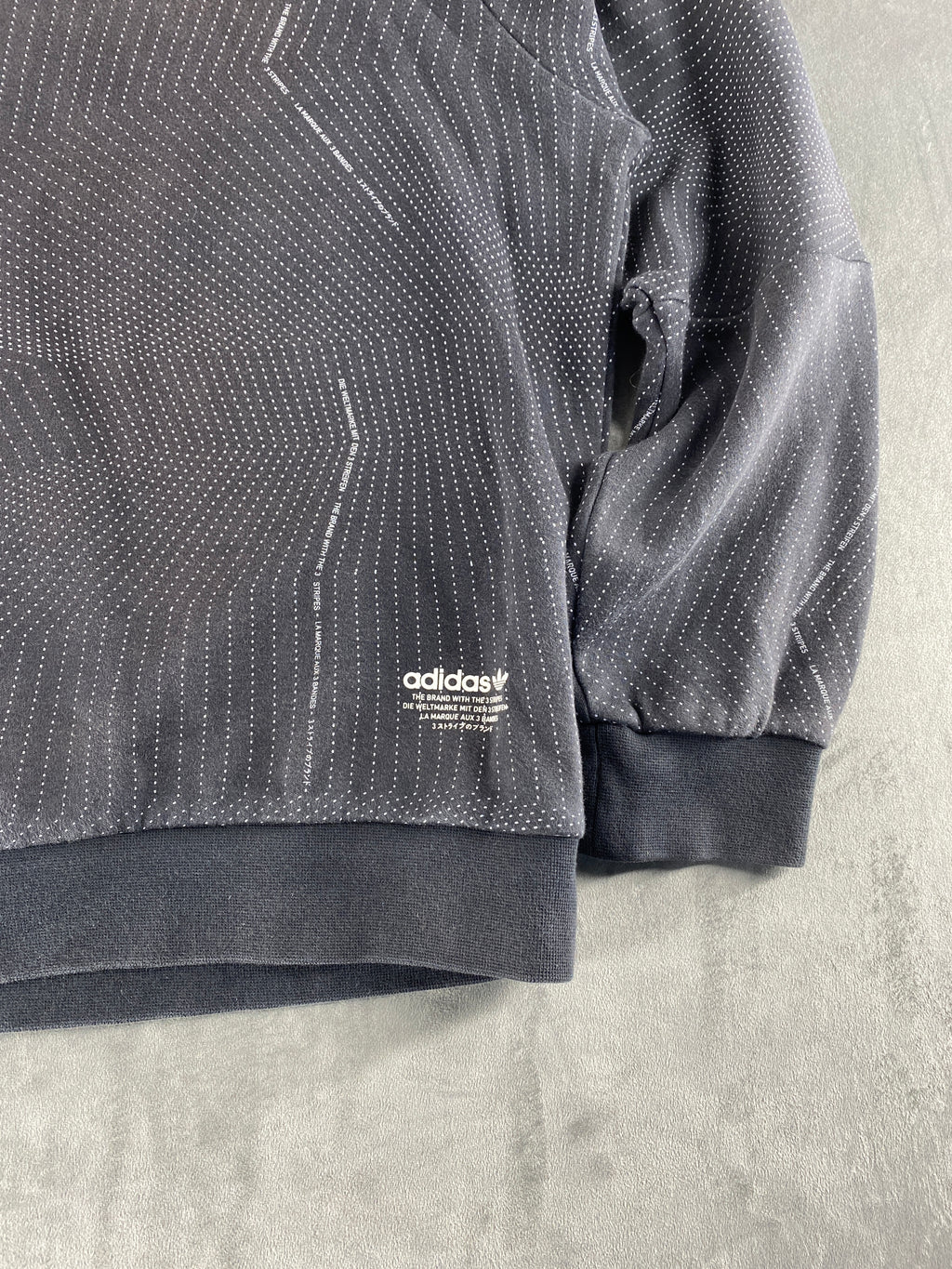 Felpa girocollo Adidas grigio scuro fantasia vintage – Uomo Taglia L
