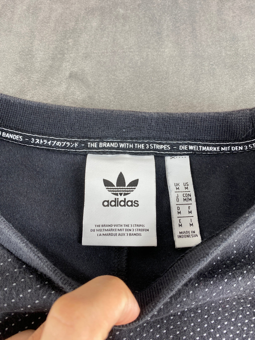 Felpa girocollo Adidas grigio scuro fantasia vintage – Uomo Taglia L