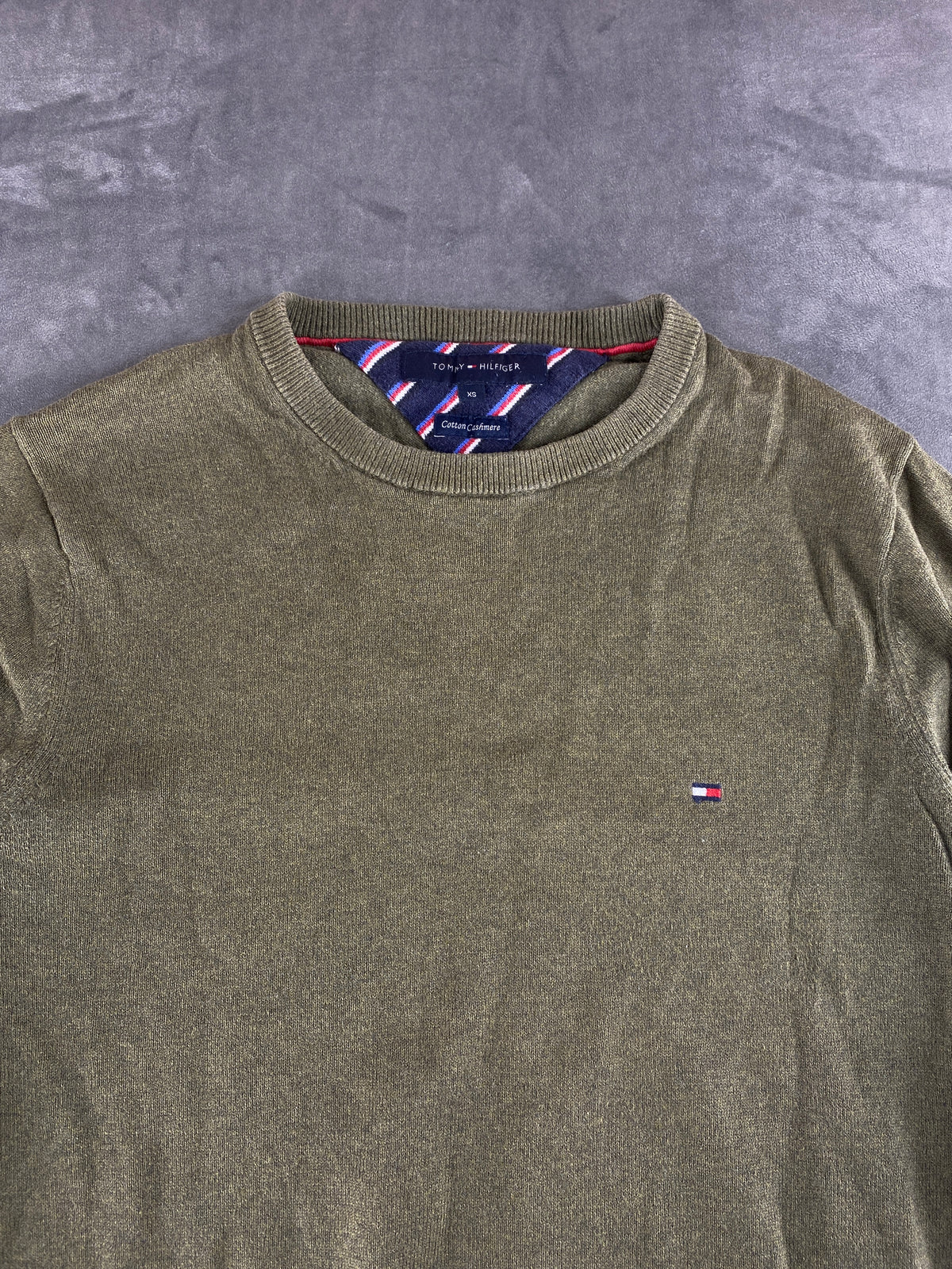Maglione Tommy Hilfiger verde militare vintage – Uomo Taglia XS