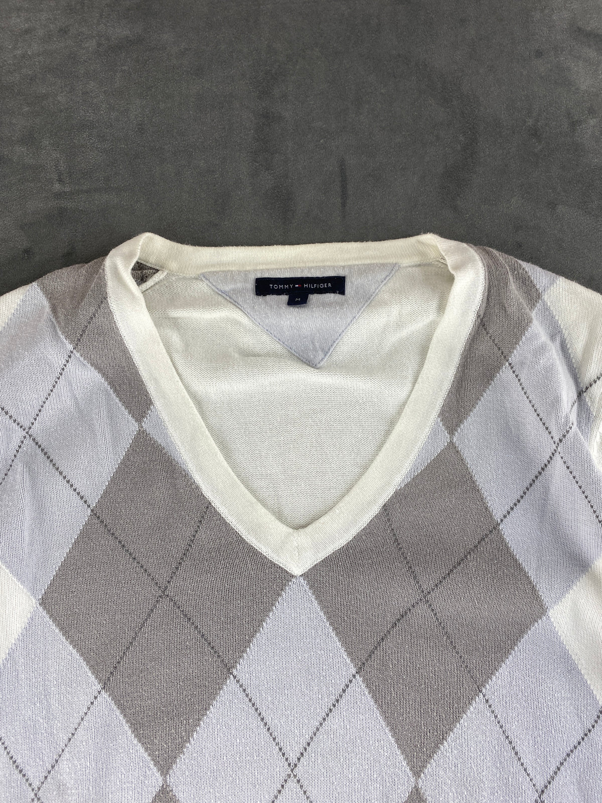 Maglione Tommy Hilfiger scollo a V rombi vintage – Donna Taglia M