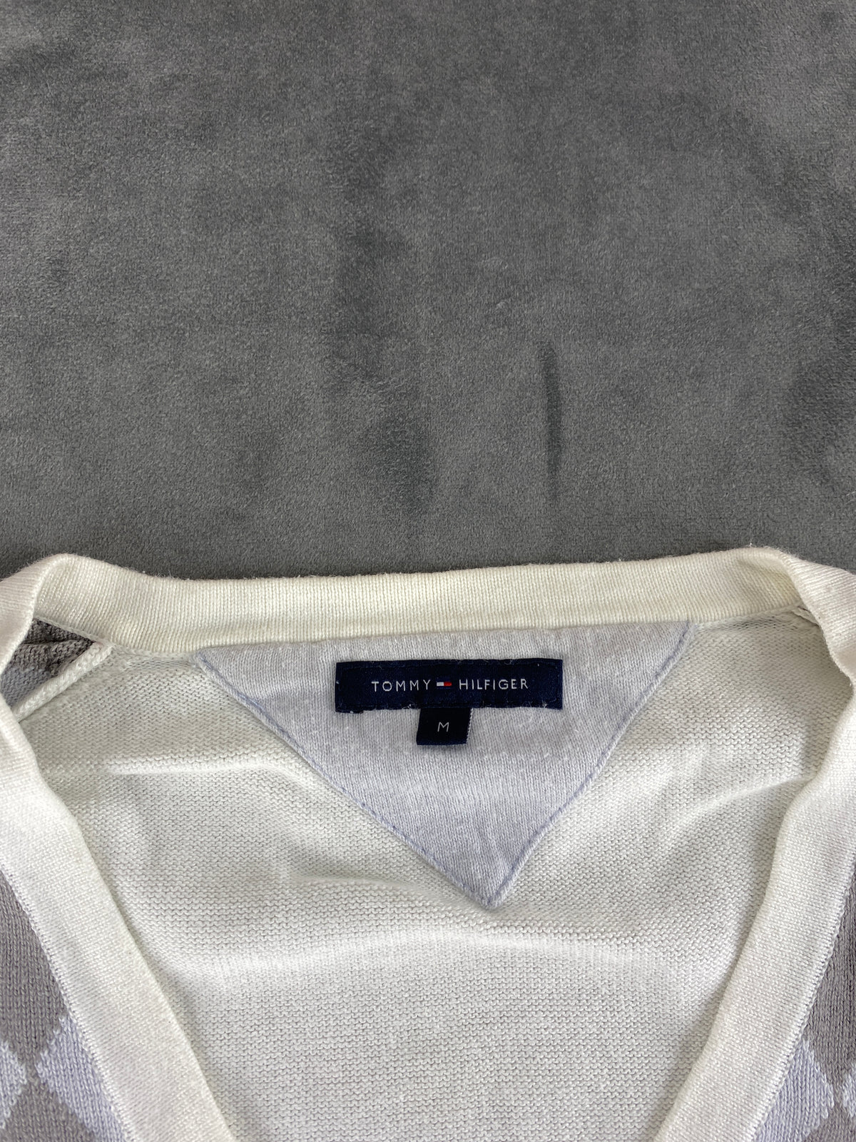 Maglione Tommy Hilfiger scollo a V rombi vintage – Donna Taglia M