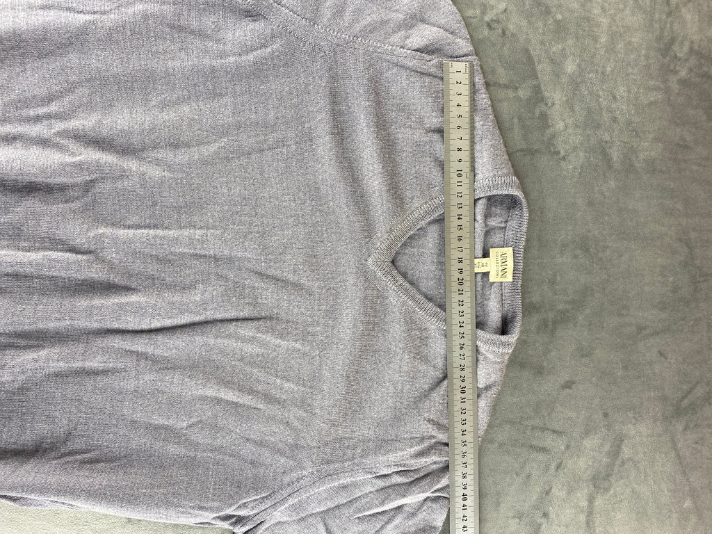 Maglione Armani Collezioni scollo a V grigio vintage – Uomo Taglia S