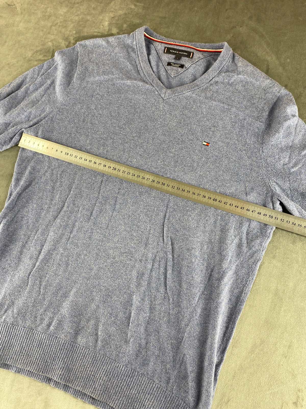 Maglione Tommy Hilfiger scollo a V azzurro vintage – Uomo Taglia L