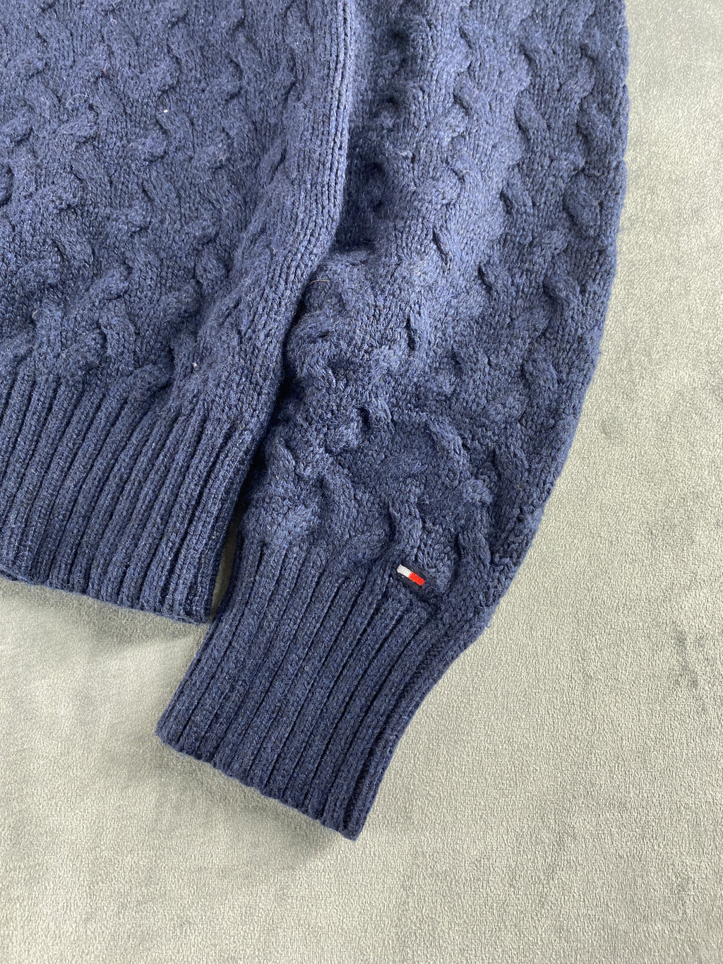 Maglione Tommy Hilfiger collo alto trecce blu vintage – Uomo Taglia S