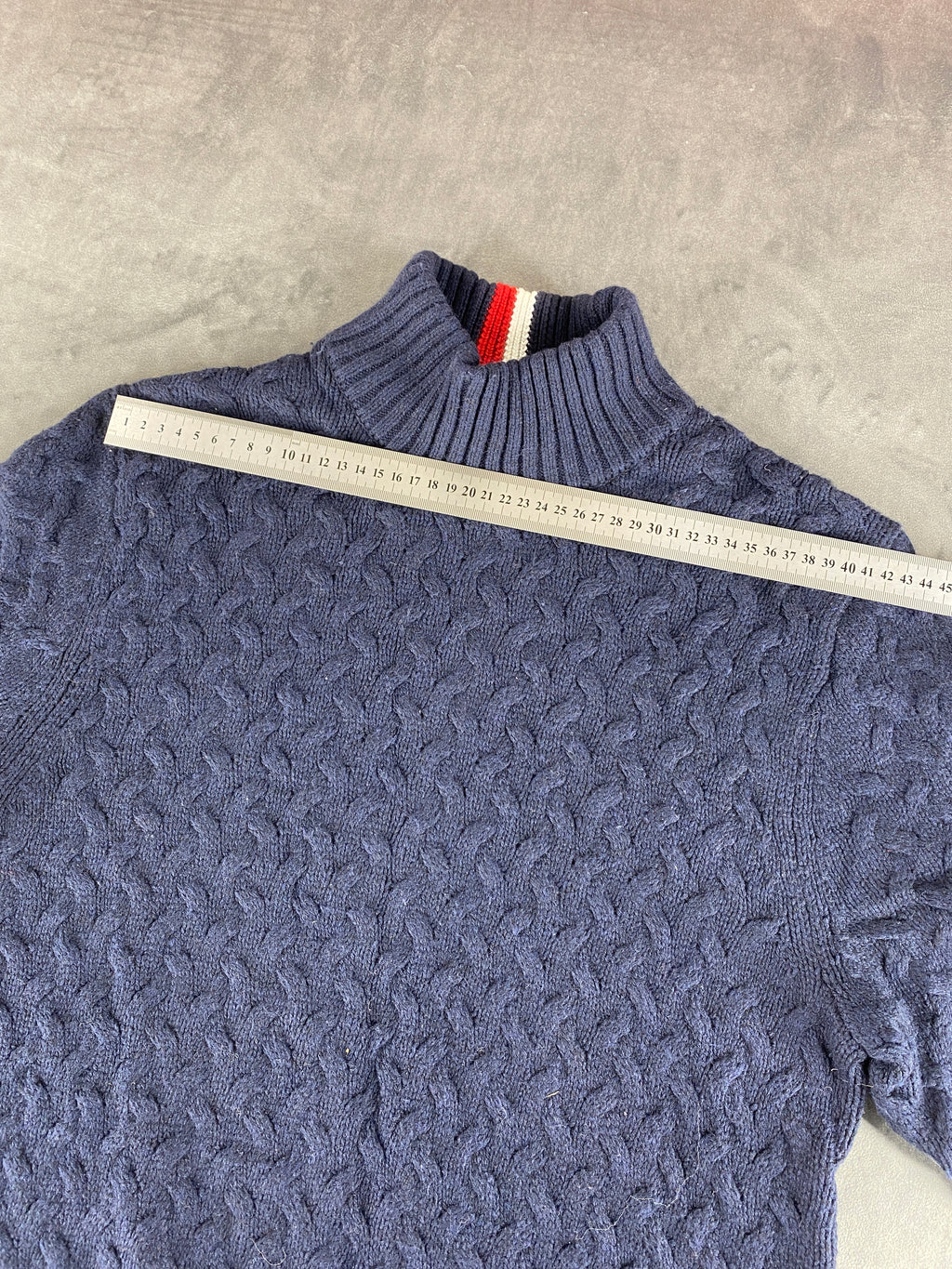 Maglione Tommy Hilfiger collo alto trecce blu vintage – Uomo Taglia S