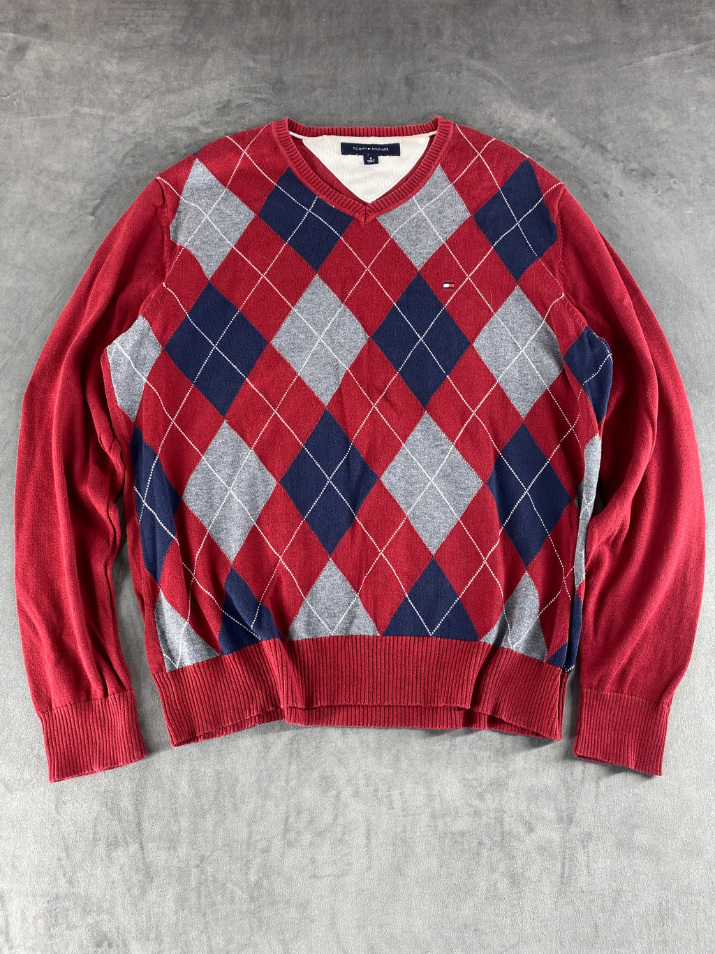 Maglione Tommy Hilfiger scollo a V rombi rosso vintage – Uomo Taglia M