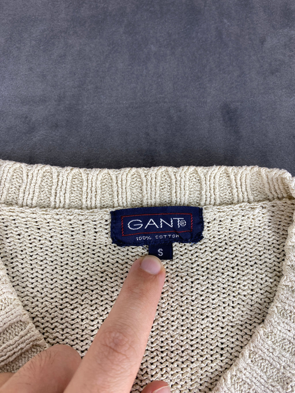 Maglione Gant scollo a V panna riga blu vintage – Uomo Taglia S