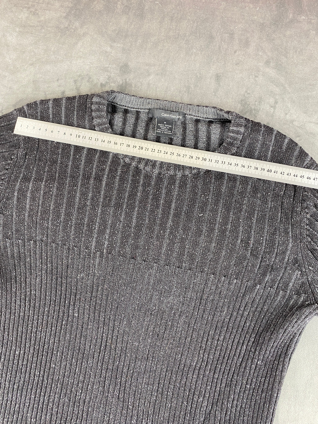 Maglione Calvin Klein Jeans grigio a costa vintage – Uomo Taglia M