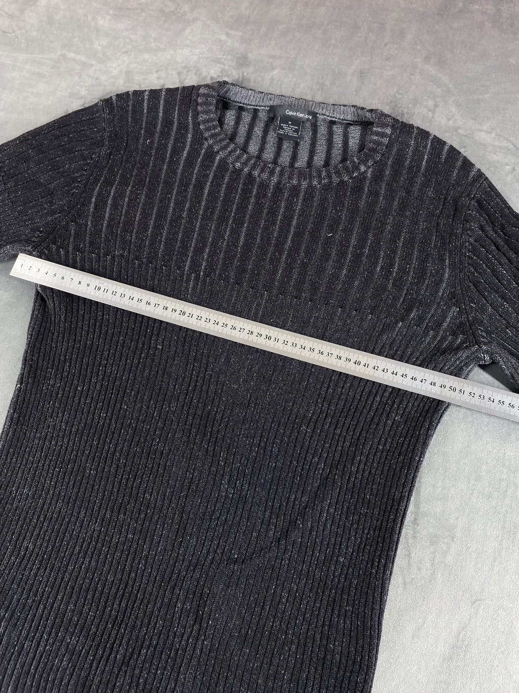 Maglione Calvin Klein Jeans grigio a costa vintage – Uomo Taglia M