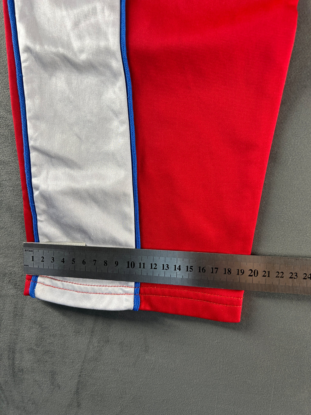 Pantaloni tuta rosso e bianco vintage – Uomo Taglia M