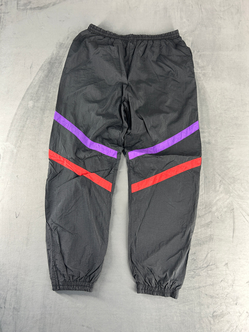 Pantaloni tuta grigi a strisce rosse vintage – Uomo Taglia XL