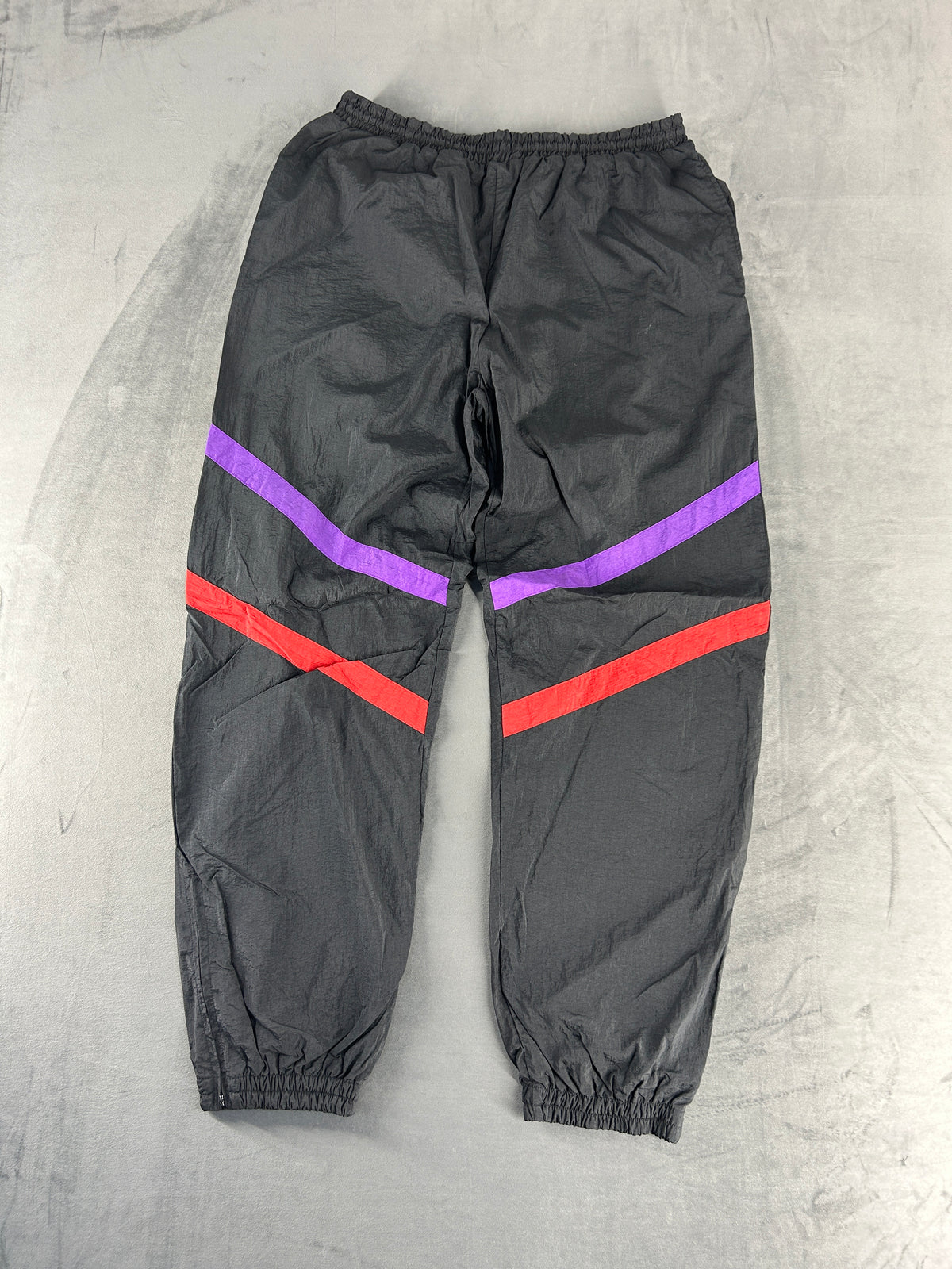 Pantaloni tuta grigi a strisce rosse vintage – Uomo Taglia XL