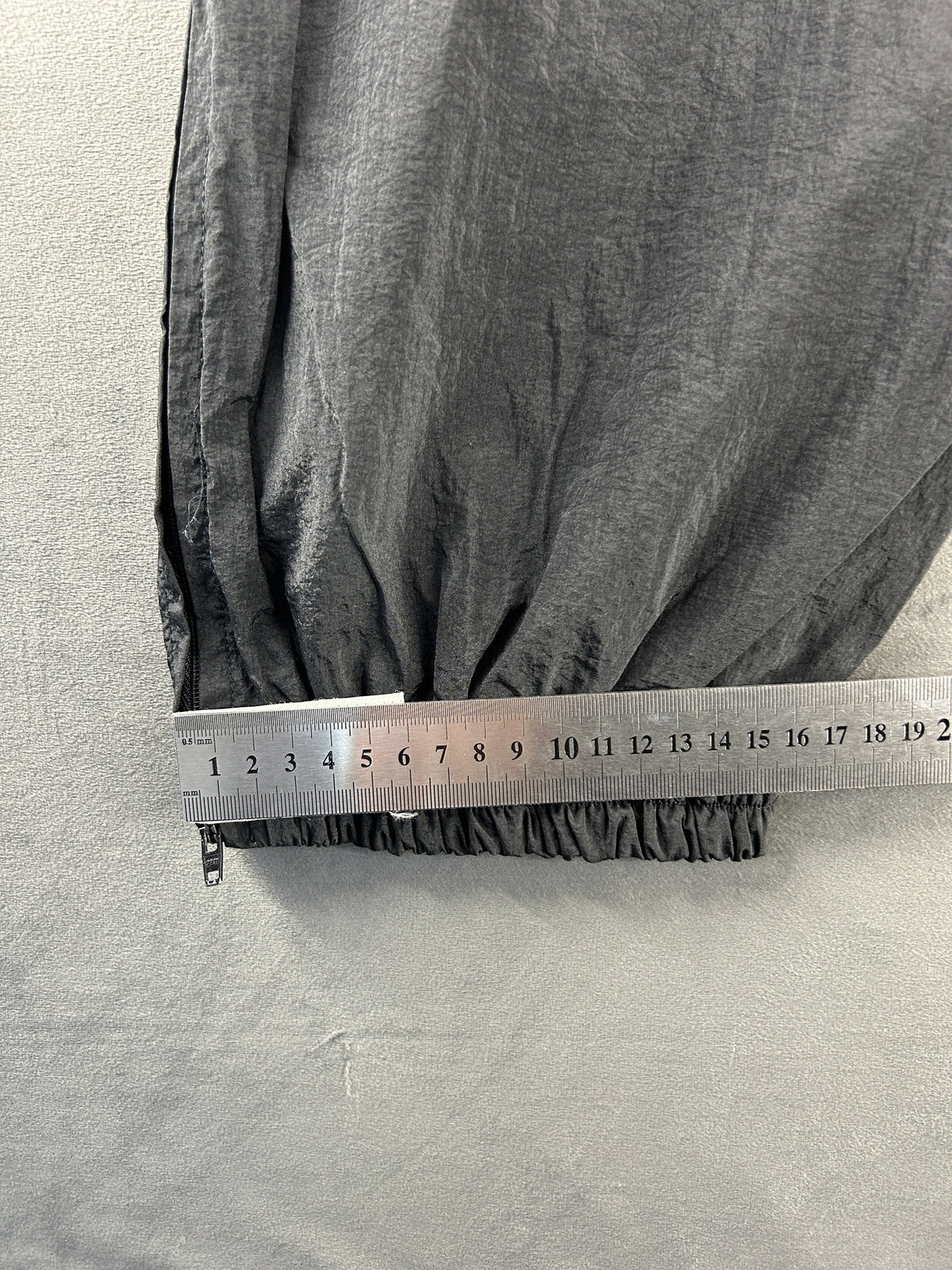 Pantaloni tuta grigi a strisce rosse vintage – Uomo Taglia XL