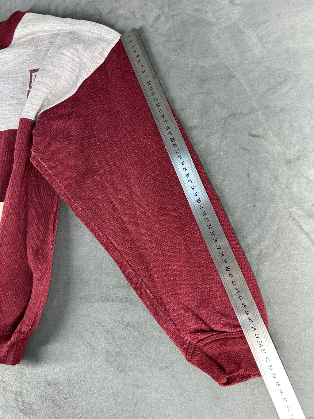 Felpa bordeaux e grigio vintage – Uomo Taglia M