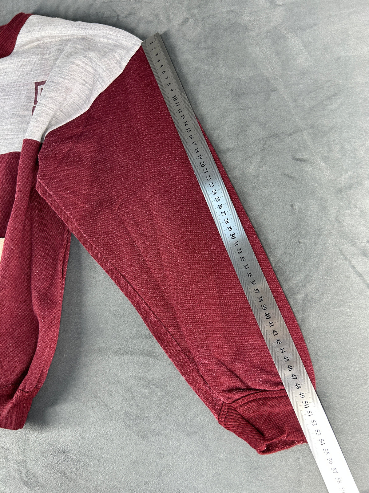 Felpa bordeaux e grigio vintage – Uomo Taglia M