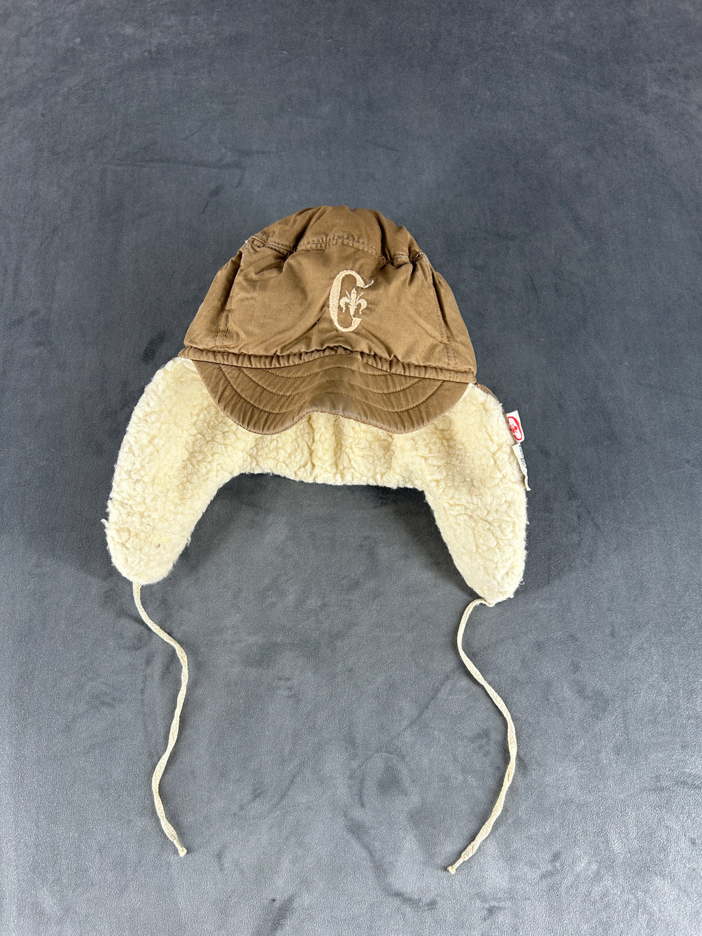 Berretto con paraorecchie imbottito Conte of Florence beige vintage – Uomo Taglia unica
