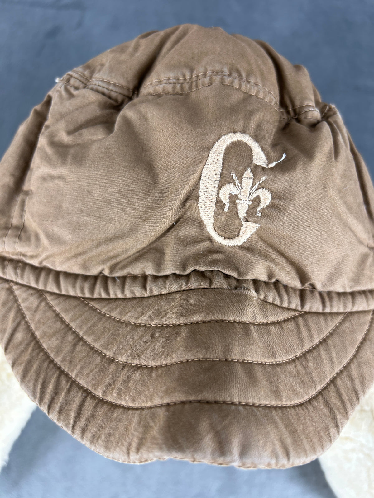 Berretto con paraorecchie imbottito Conte of Florence beige vintage – Uomo Taglia unica