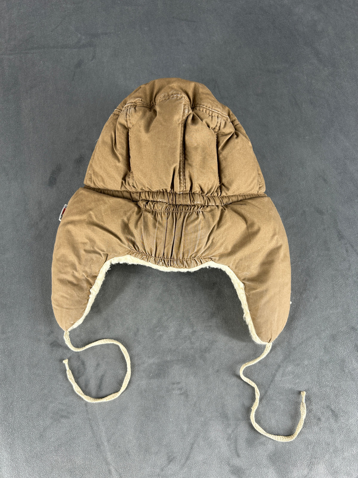 Berretto con paraorecchie imbottito Conte of Florence beige vintage – Uomo Taglia unica