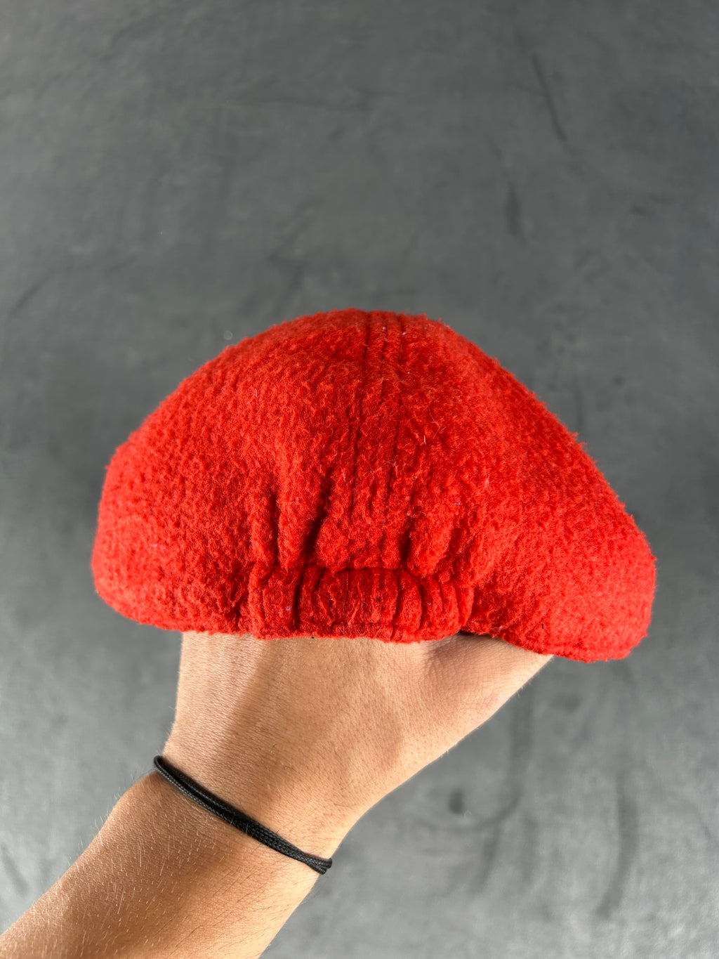 Cappello in pile rosso vintage – Unisex Taglia unica