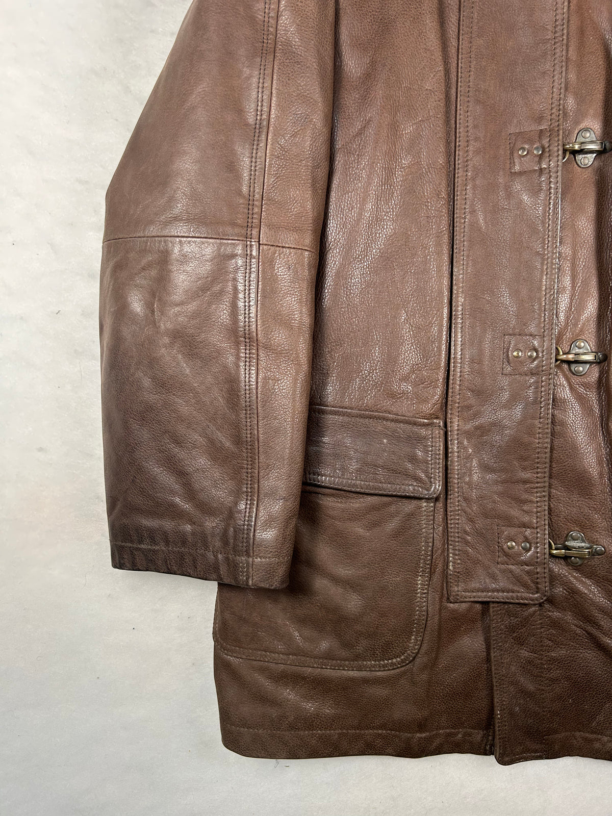 Giaccone di pelle marrone con collo in velluto vintage – Uomo Taglia L