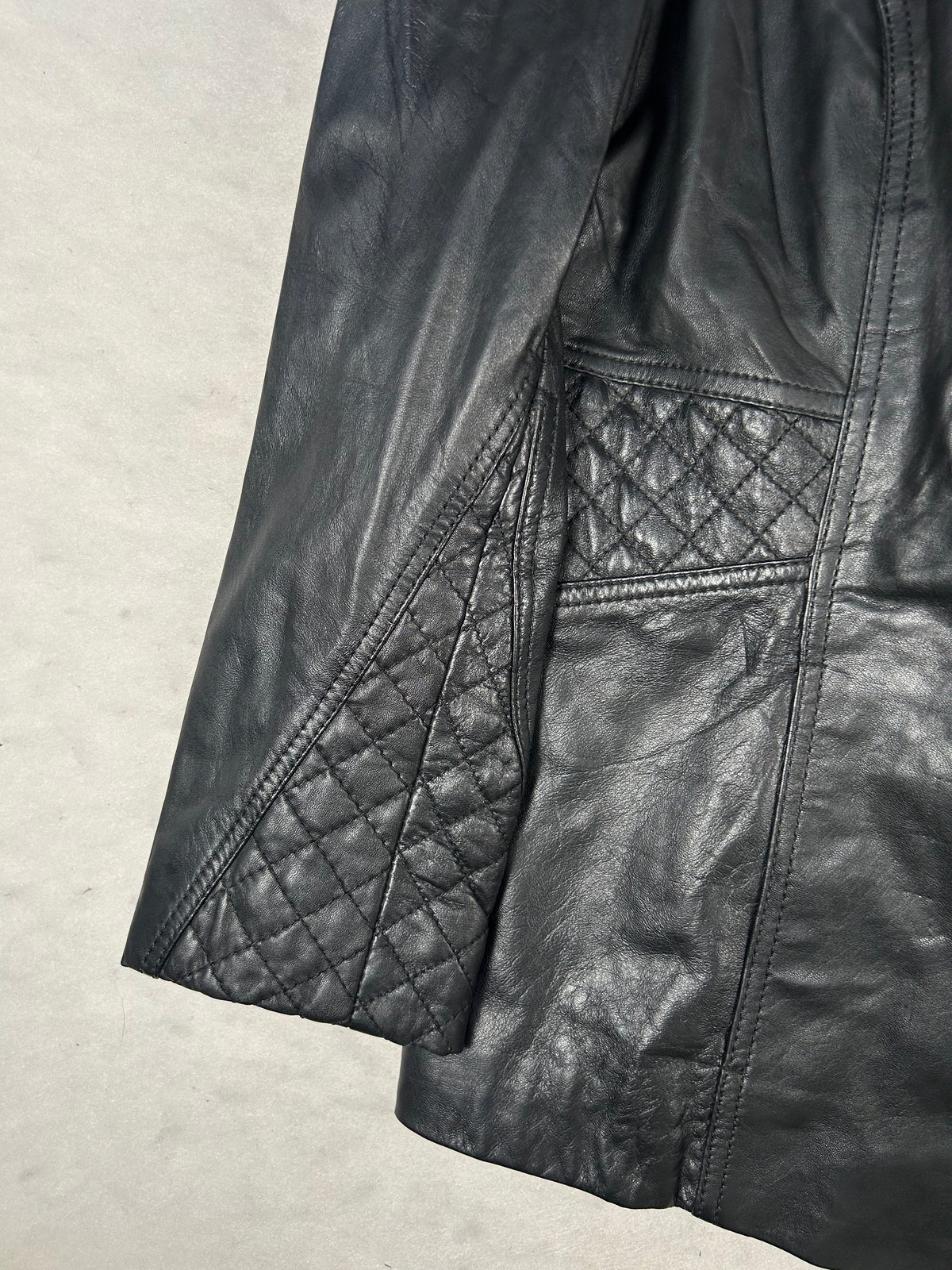 Giacca di pelle nera trapuntata vintage – Donna Taglia M