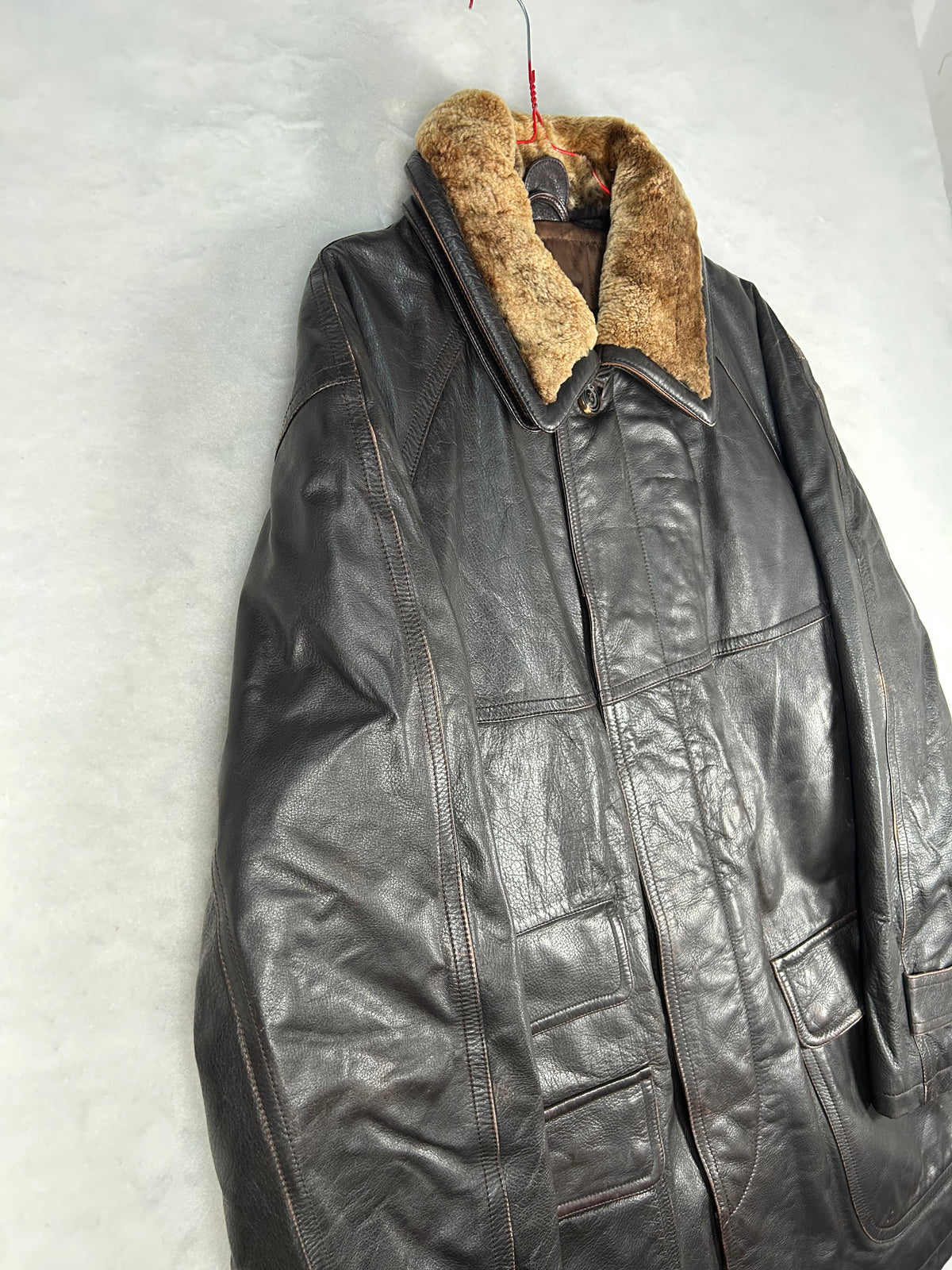 Giaccone di pelle marrone con collo in montone vintage – Uomo Taglia XL (IT 52)
