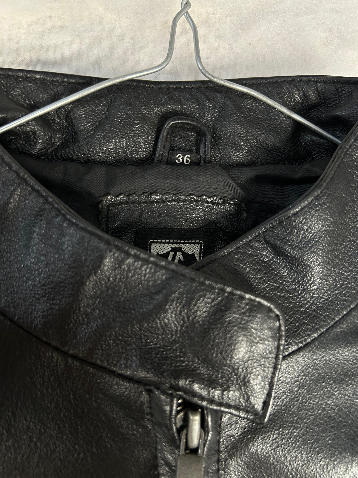 Giacca di pelle nera vintage – Donna Taglia M