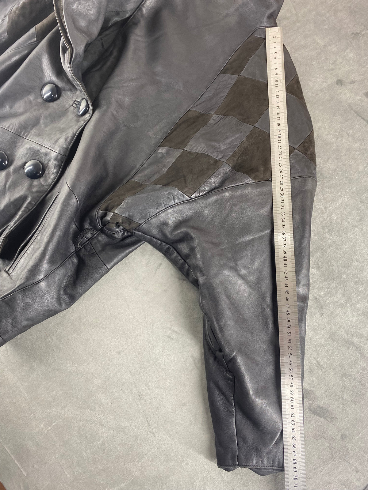 Giacca di pelle grigia doppiopetto vintage – Donna Taglia M