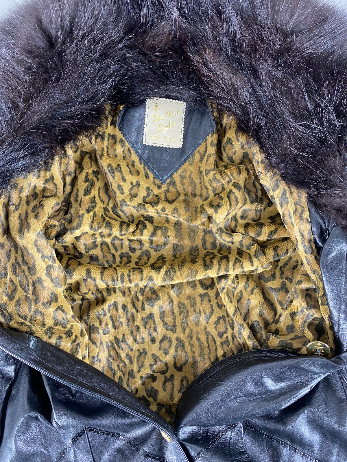 Cappotto di pelle nero con collo in pelliccia vintage – Donna Taglia M