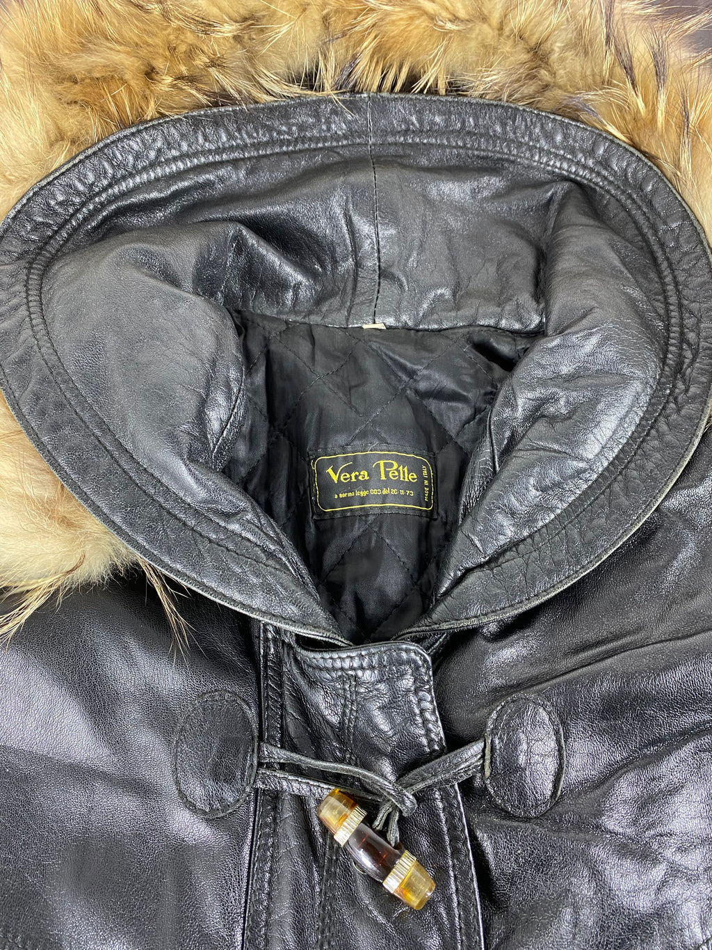 Montgomery di pelle nero con cappuccio in pelliccia vintage – Donna Taglia M