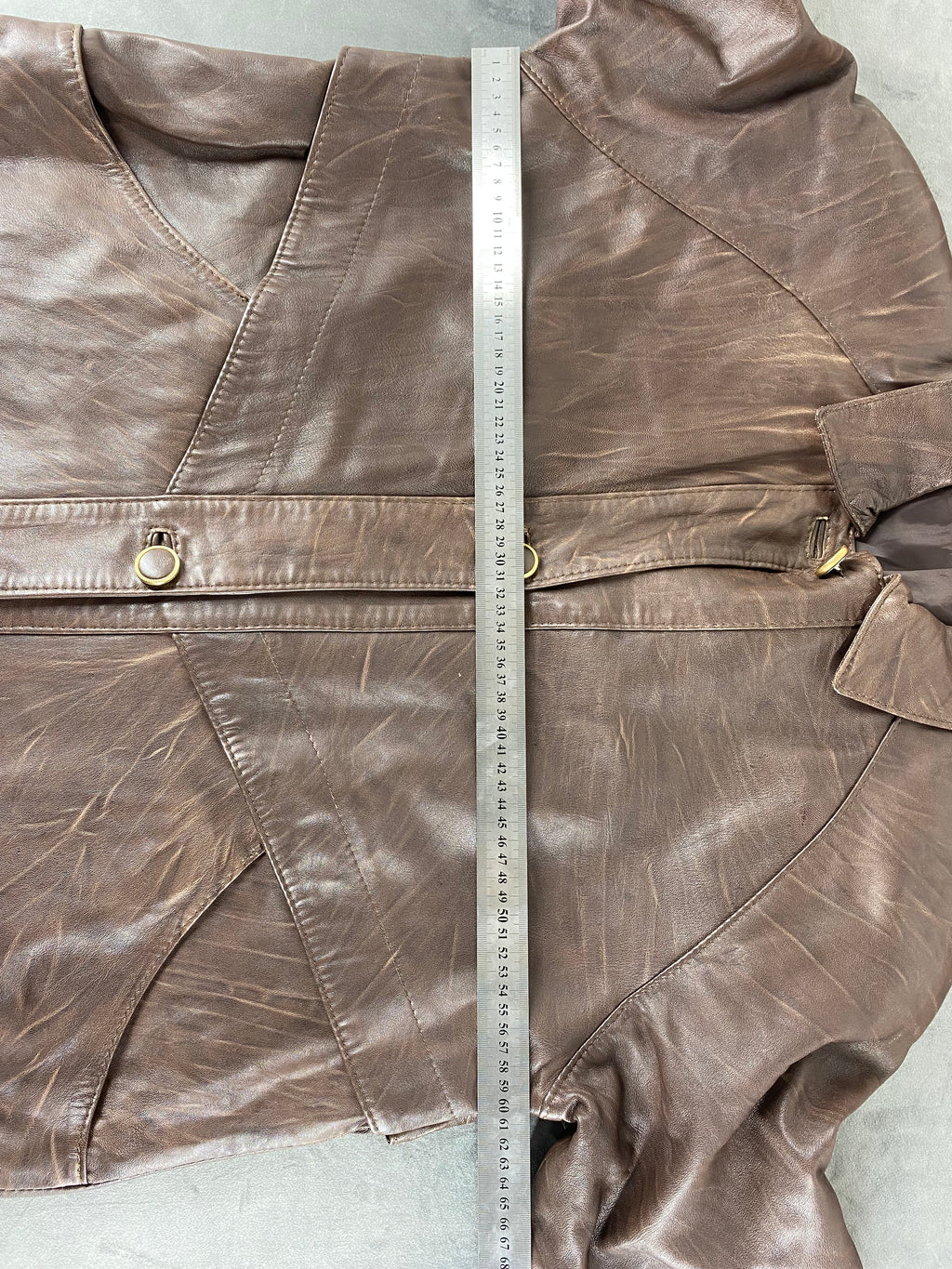 Giacca di pelle taupe vintage – Donna Taglia M