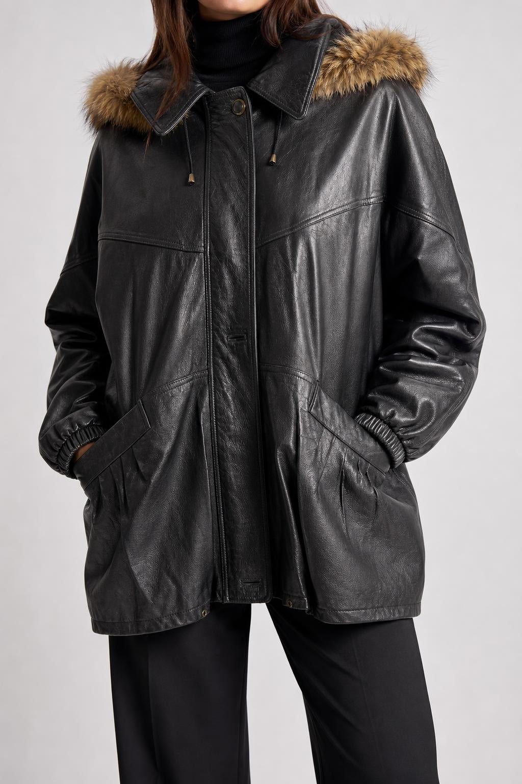 Giaccone di pelle nero con cappuccio in pelliccia vintage – Donna Taglia L (IT 50)