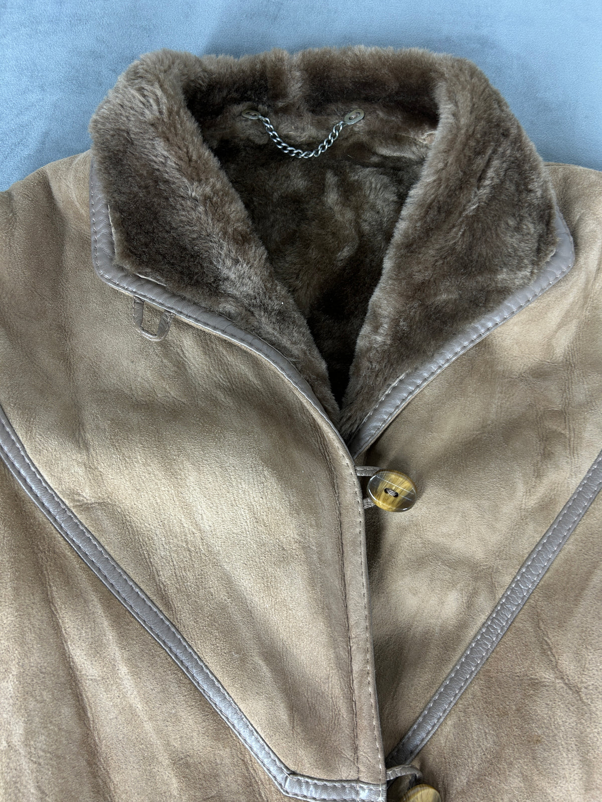 Cappotto in montone taupe con cintura vintage – Donna Taglia M