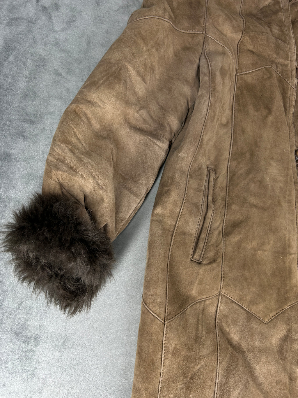 Cappotto in pelle scamosciata marrone con collo in pelliccia vintage – Donna Taglia M