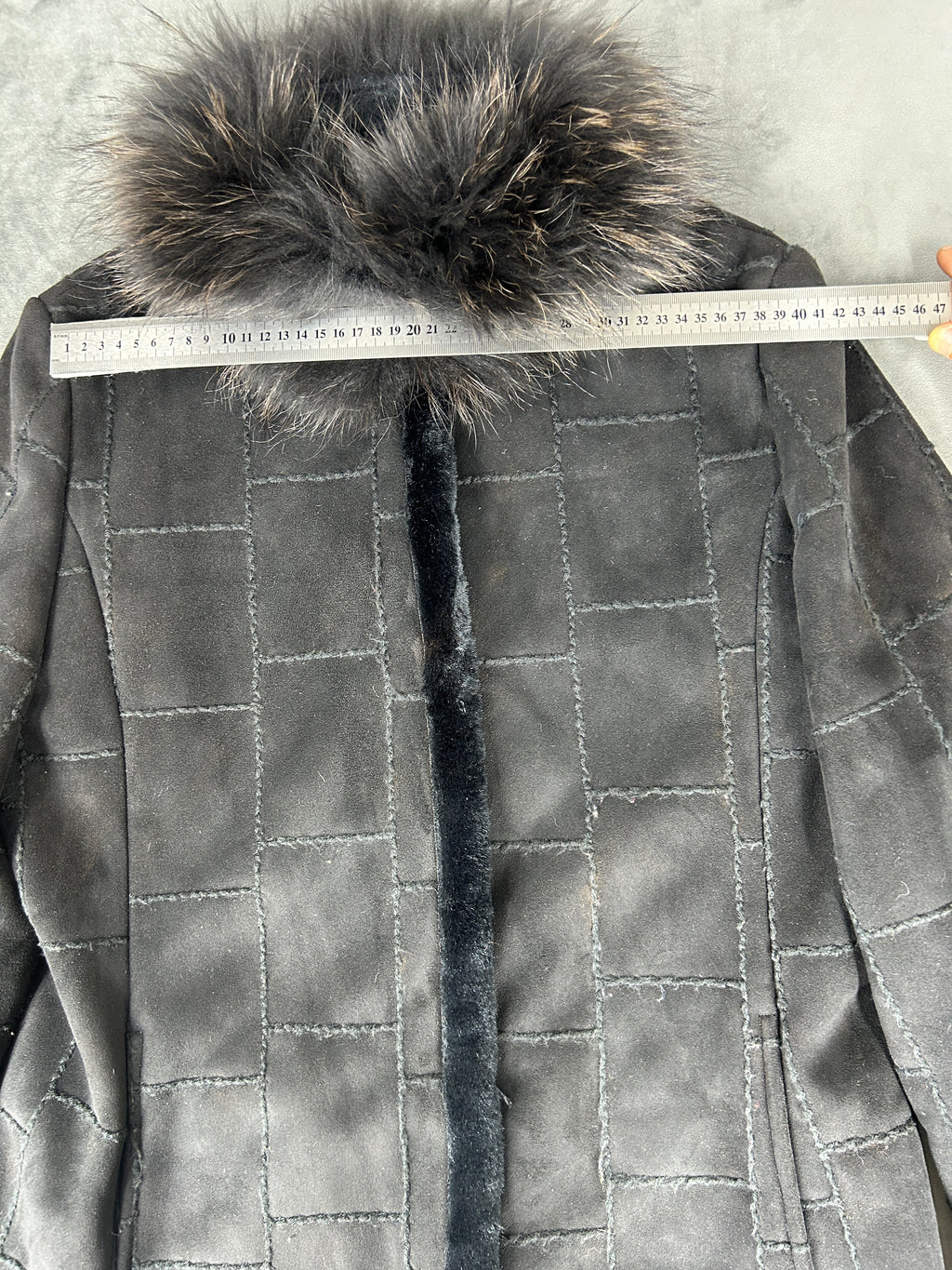 Giacca in montone grigia con collo in pelliccia vintage – Donna Taglia M